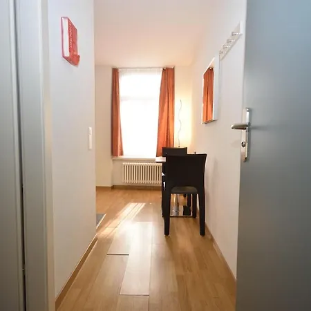 Cute In The Center - Stork 23 Apartment