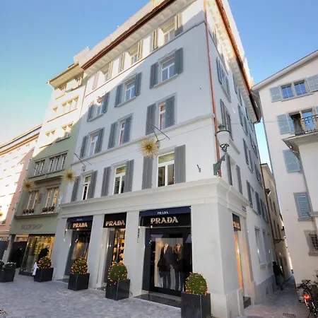 Cute In The Center - Stork 23 * Ζυρίχη